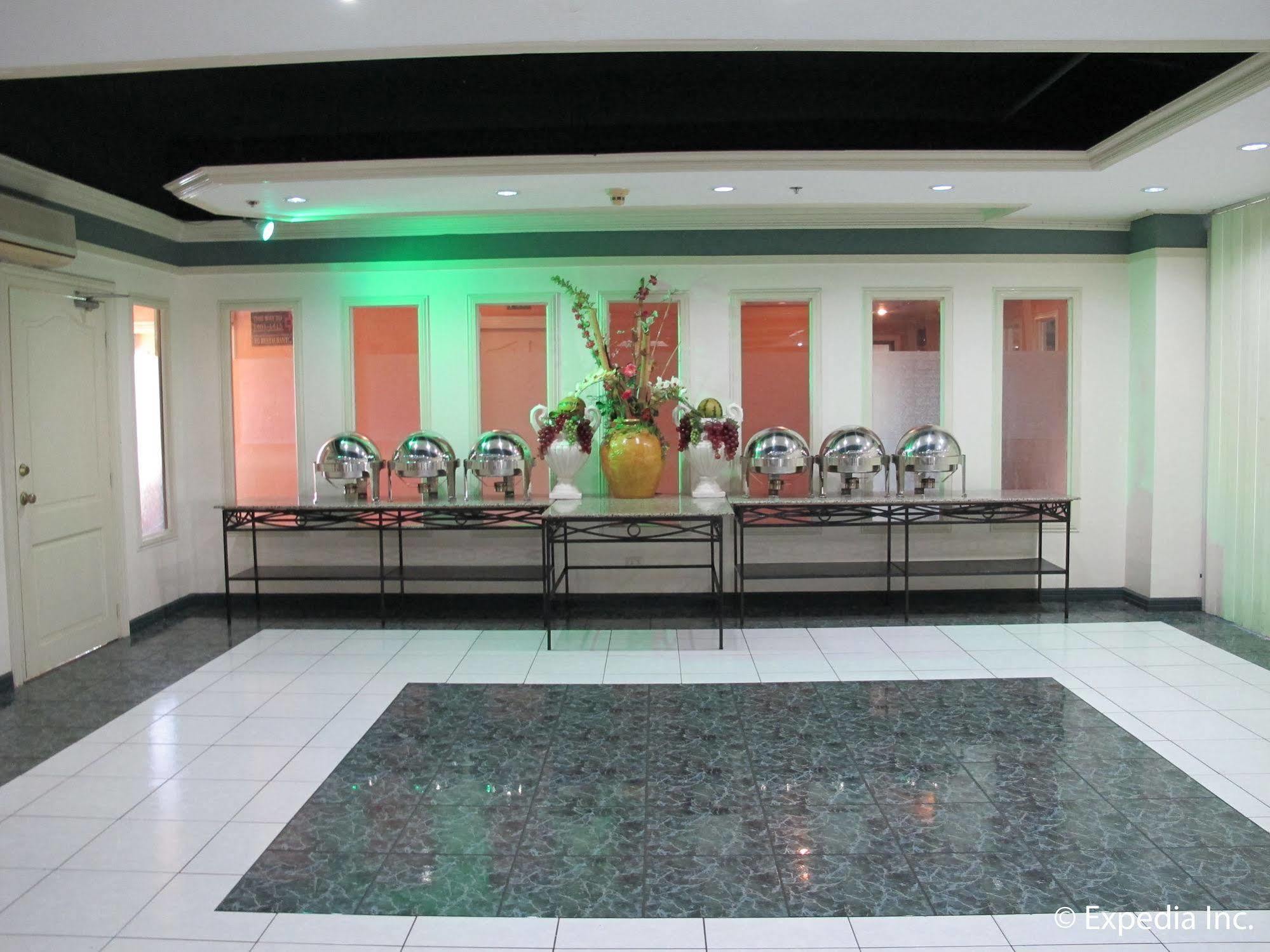 Metro Park Hotel - Cebu City Zewnętrze zdjęcie